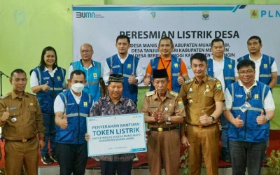 Bukti Negara hadir, PLN Nyalakan Listrik…