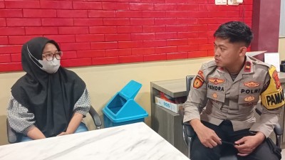 Didatangi dan Didesak Korban, Oknum Guru…