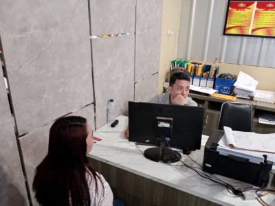 Ditepuk dari Belakang Saat Naik Motor, YD…