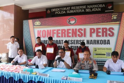 Empat Kurir Narkoba Ditangkap, Ribuan Butir…