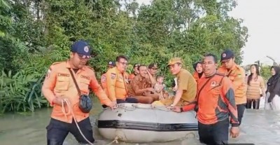 Fasilitas Umum Terendam Banjir, BPBD Siagakan…