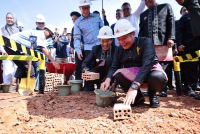 Gubernur Herman Deru Letakan Batu Pertama…