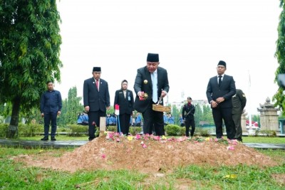 Hari Pahlawan 2025, Gubernur Herman Deru…