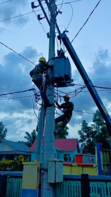 Keluhan Menahun Terjawab, Listrik Andal Mulai Hadir di Air Sugihan