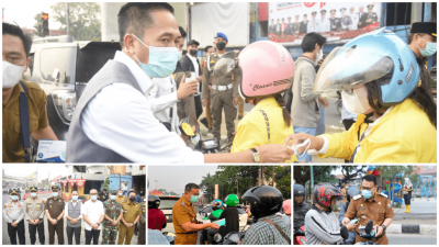 Kualitas Udara Palembang Memburuk, Ratu Dewa Turun Langsung Bagikan Masker Ke Warga