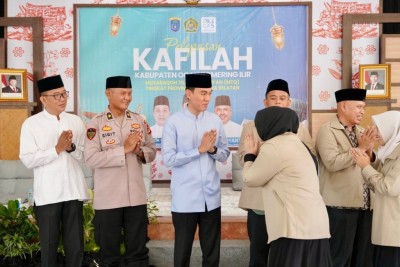 Lepas Kafilah MTQ XXXI Sumsel, Bupati OKI: Prestasi Penting, Akhlak Lebih Utama