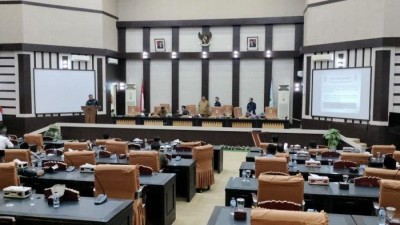 Pansus DPRD OKI Berikan Pandangan Terhadap…