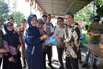 Pasar Murah Jelang Idul Adha, Bayar 70.000…