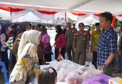 Pemkab OKI Gelar Pasar Murah Bahan Pokok…
