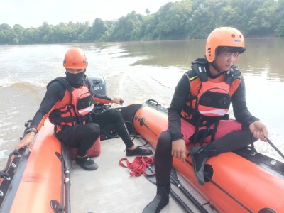 Pencarian Nelayan Hilang di Sungai Musi,…