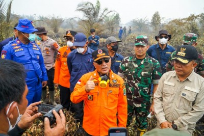 Pj. Bupati Muba Apriyadi Menerima Penghargaan…