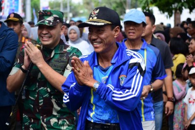 Ribuan Masyarakat Antusias Tonton Karnaval…