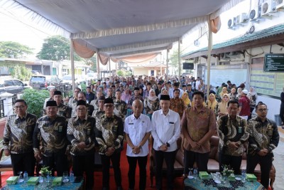 Sah Secara Hukum, 49 Pasang Pengantin Resmi…