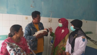 Wakil Ketua TP PKK OKI Kunjungi RSUD Kayuagung,…